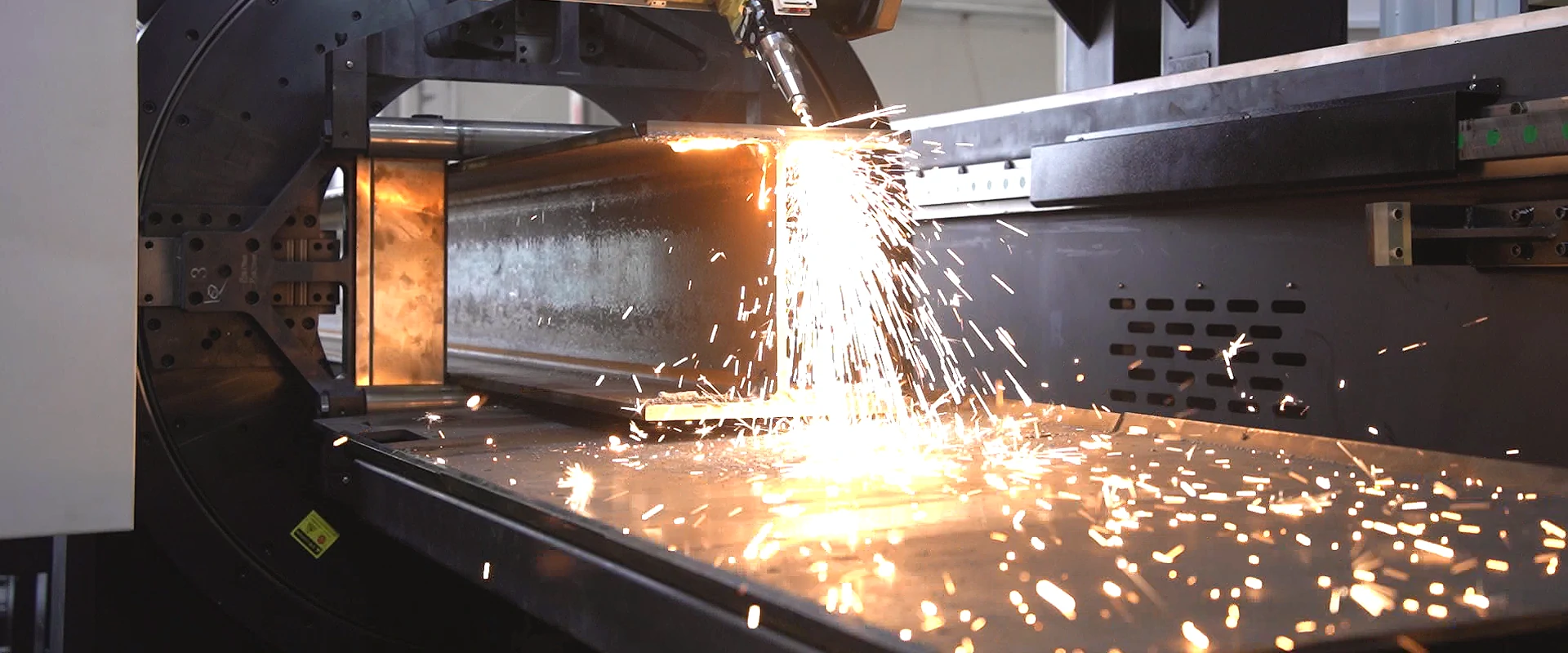 Aplicações de máquinas de corte a laser para tubos.webp