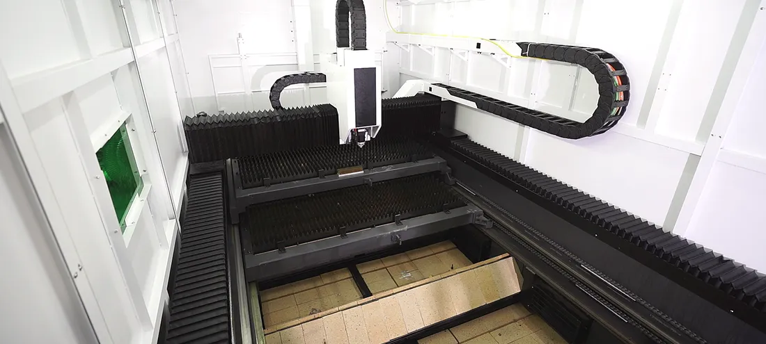 máquina de corte a laser.webp